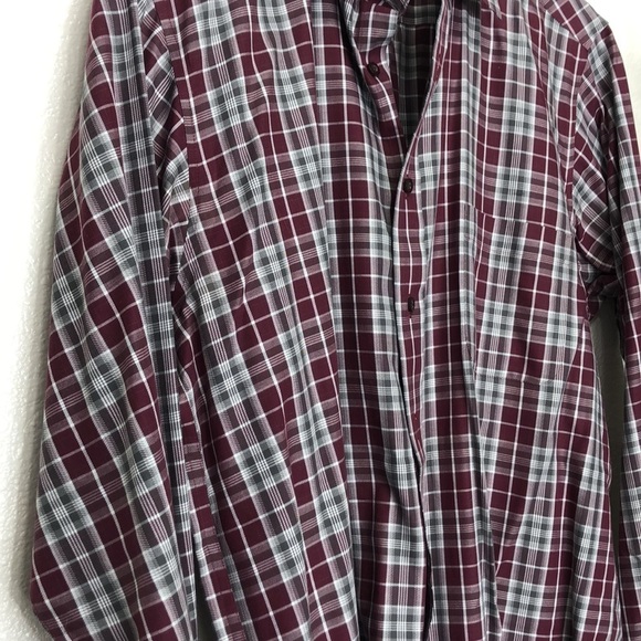Kirkland Plaid Button Down NWOT - Picture 4 of 6